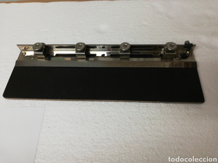 Escriban&iacute;a: Taladro de papel regulable. - Foto 4