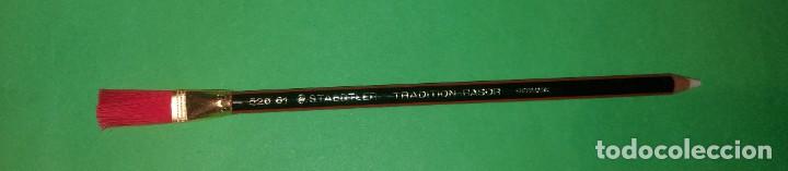 Escriban&iacute;a: LAPICERO STAEDTLER - Foto 1