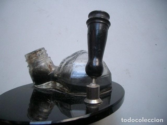 Escriban&iacute;a: Tintero antiguo marca Ebro - Foto 1