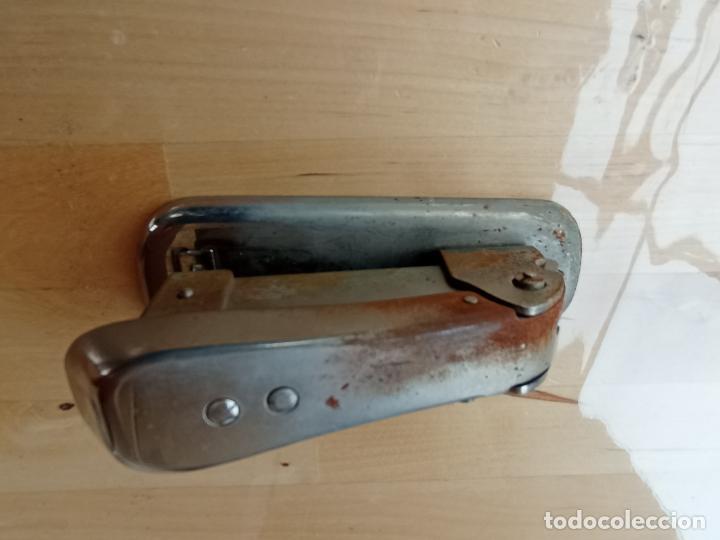 Escriban&iacute;a: ANTIGUA GRAPADORA FLECHA - Foto 2