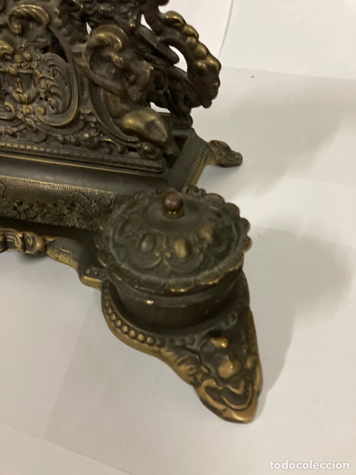 Escriban&iacute;a: Escriban&iacute;a de bronce antiguo de dos tinteros - Foto 2
