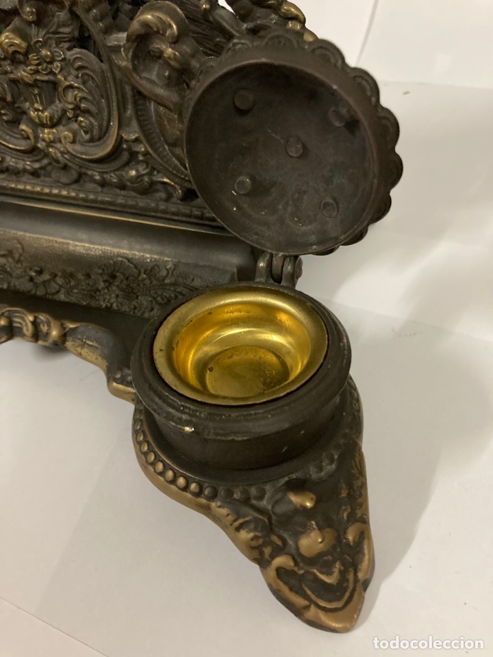 Escriban&iacute;a: Escriban&iacute;a de bronce antiguo de dos tinteros - Foto 3