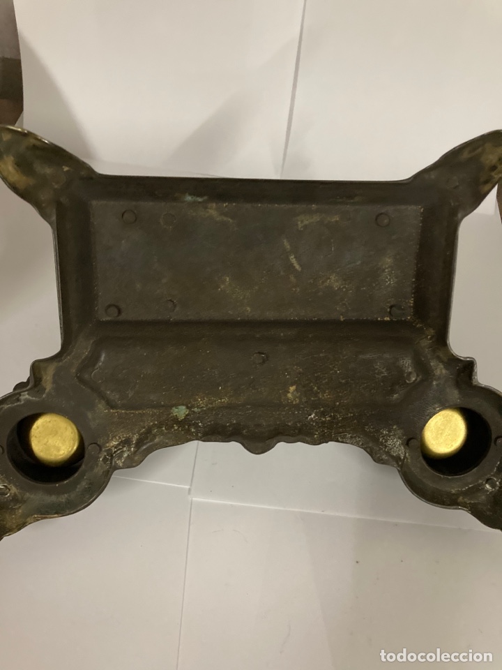 Escriban&iacute;a: Escriban&iacute;a de bronce antiguo de dos tinteros - Foto 10