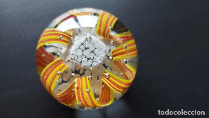 Escriban&iacute;a: PISAPAPELES DE CRISTAL - Foto 2