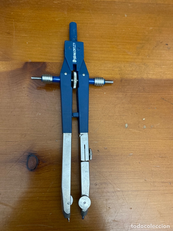 Escriban&iacute;a: Compas staedtler azul y acero - Foto 2