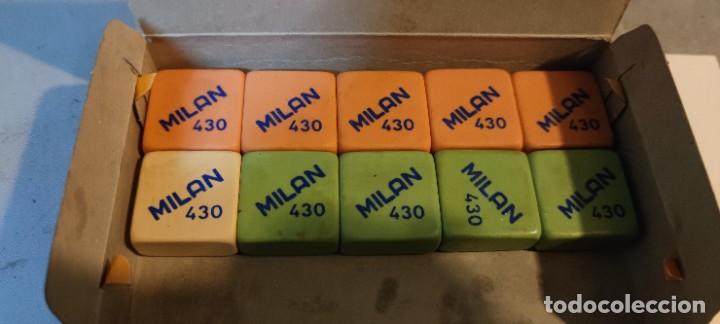 Escriban&iacute;a: MILAN MOD. 430, CAJA CON 10 GOMAS DE BORRAR - Foto 2
