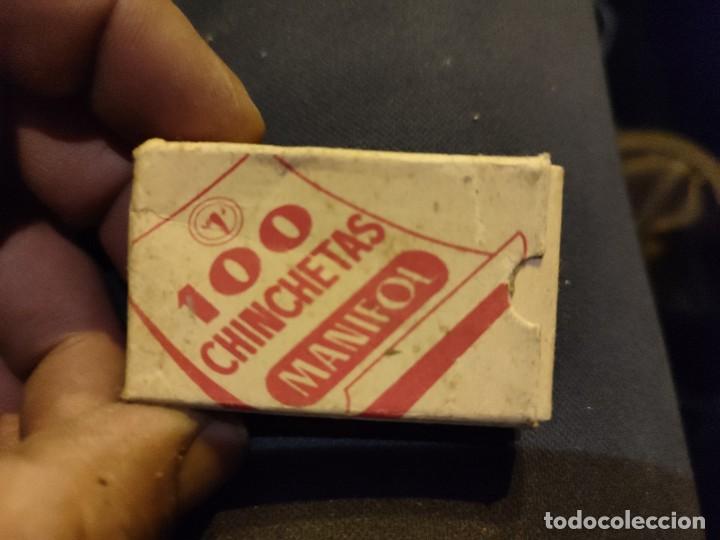 Schreibwaren: Antigua Caja / cajita de cart&oacute;n 100 chinchetas marca Manifol a&ntilde;os 60-70