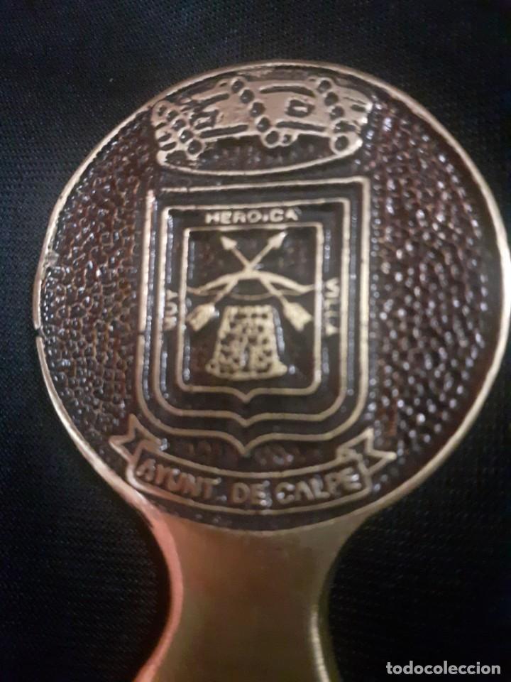 Escriban&iacute;a: Abrecartas de bronce o laton dorado - Foto 2