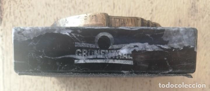 Escriban&iacute;a: Pisapapeles Medallon en Bronce con Base en M&aacute;rmol - Foto 4