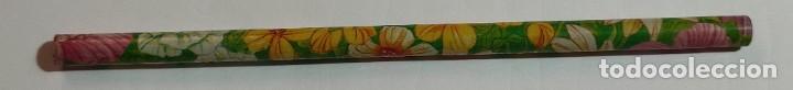 Escriban&iacute;a: LAPICERO DE TEM&Aacute;TICA FLORES - SIN USAR &middot; 18 CM. - - Foto 1