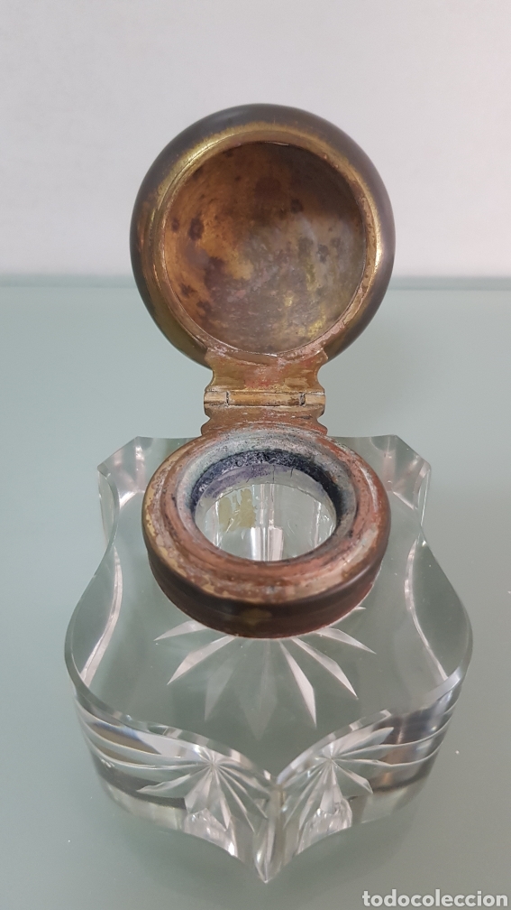 Escriban&iacute;a: ANTIGUO TINTERO DE CRISTAL TALLADO Y BRONCE - Foto 3