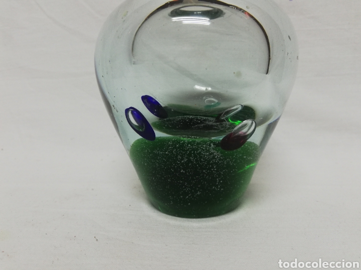 Escriban&iacute;a: PISAPAPELES EN CRISTAL CON ORIFICIO. VERDE. - Foto 5