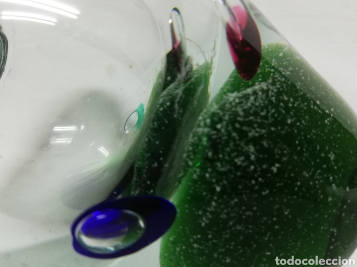 Escriban&iacute;a: PISAPAPELES EN CRISTAL CON ORIFICIO. VERDE. - Foto 6