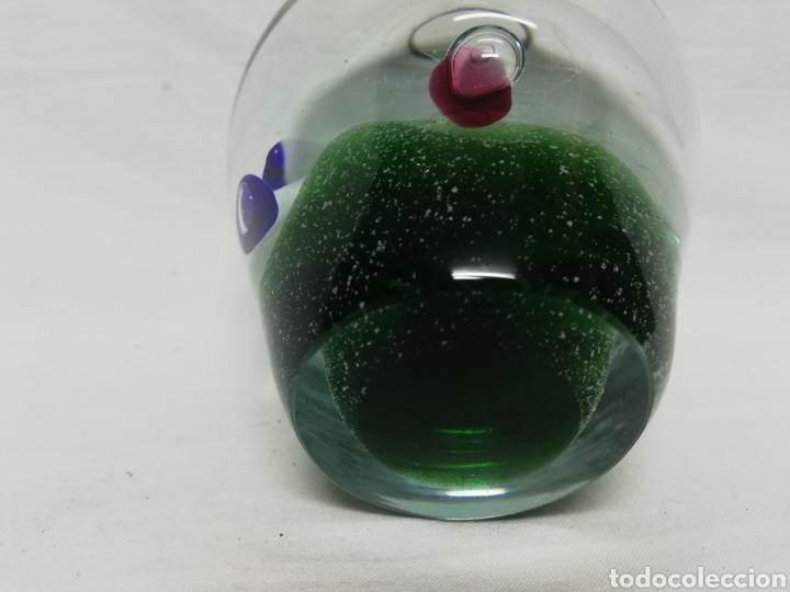 Escriban&iacute;a: PISAPAPELES EN CRISTAL CON ORIFICIO. VERDE. - Foto 8