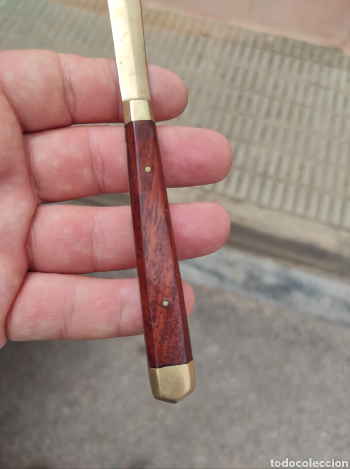 Escriban&iacute;a: Antiguo Abrecartas Mango Madera y Bronce - Foto 4