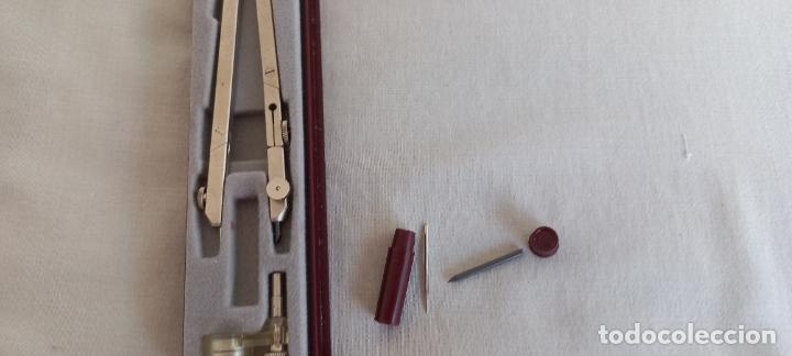 Escriban&iacute;a: ESTUCHE CON COMP&Aacute;S DE LA MARCA ROTRING ref 530120 - Foto 3
