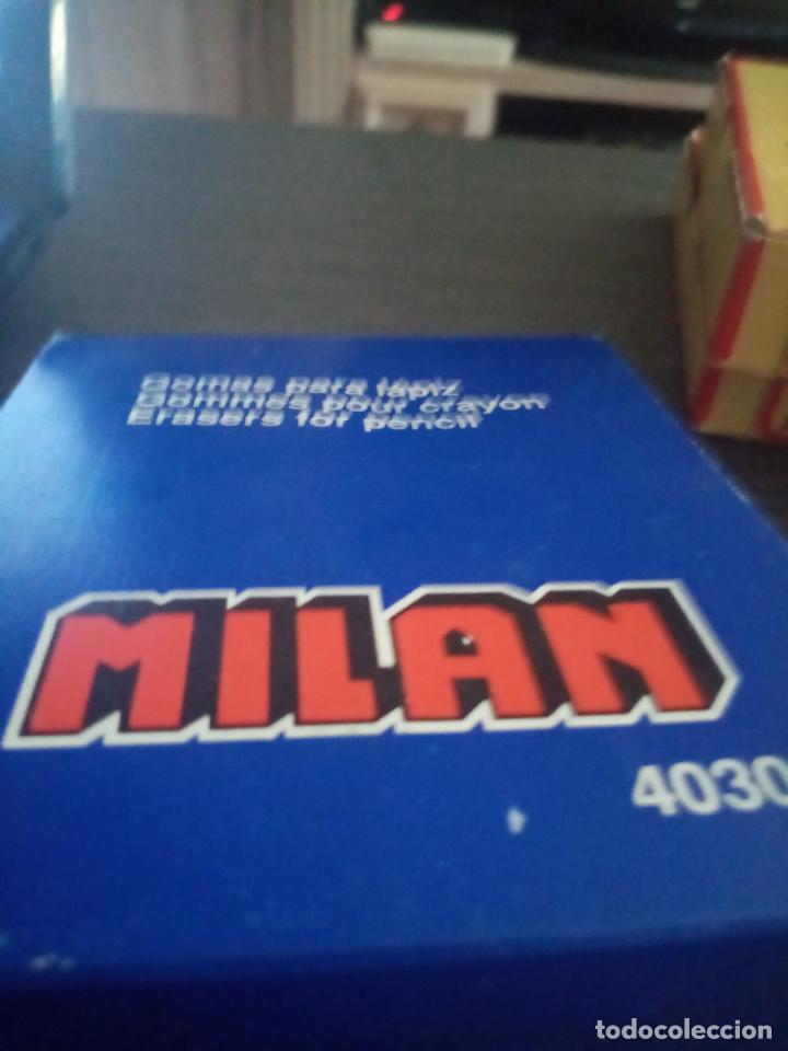 Escriban&iacute;a: Mil&aacute;n 30 gomas de borrar - Foto 2