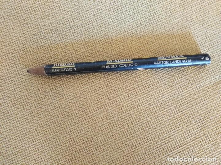 Escriban&iacute;a: Lapicero antiguo Correas Triple Toro. - Foto 2