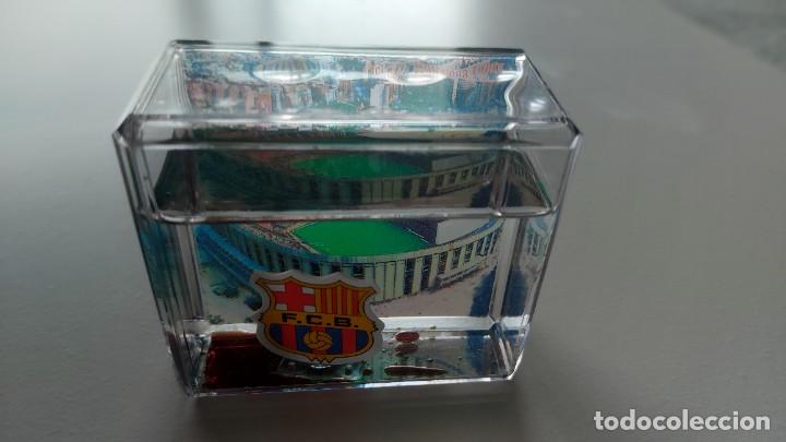 Escriban&iacute;a: PISAPAPELES BAR&Ccedil;A - Foto 1