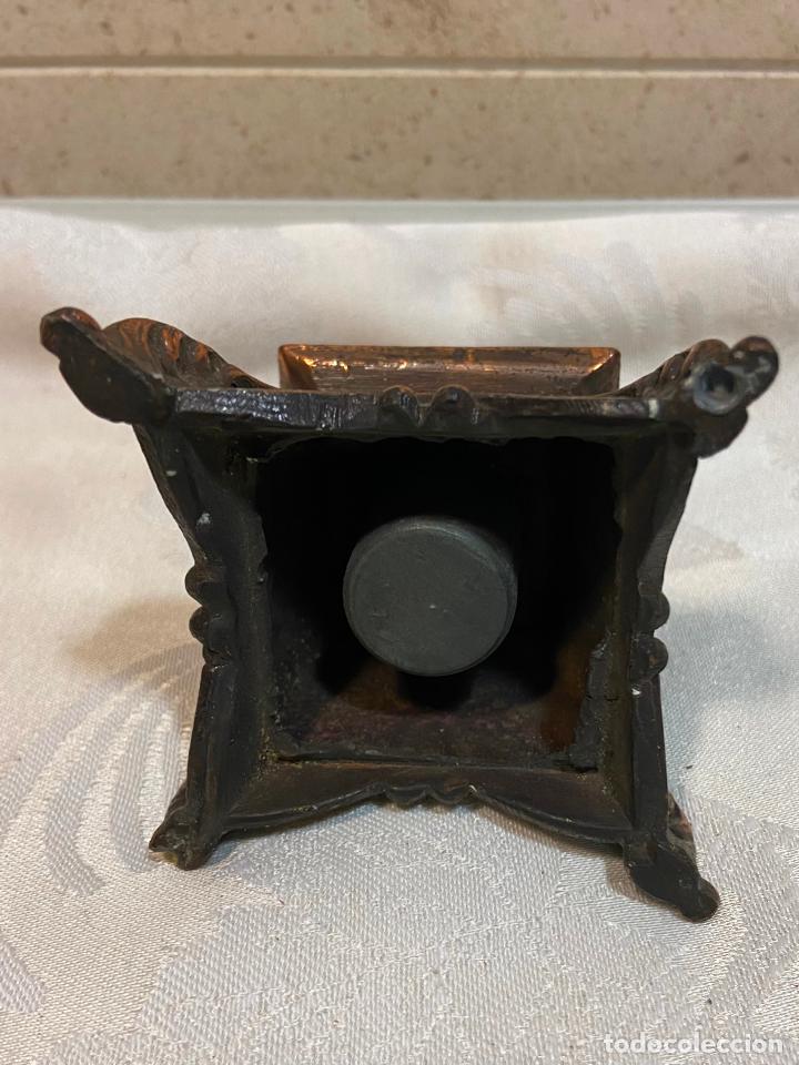 Escriban&iacute;a: 99.- Tintero de cobre Isabelino con su pocillo - Foto 4