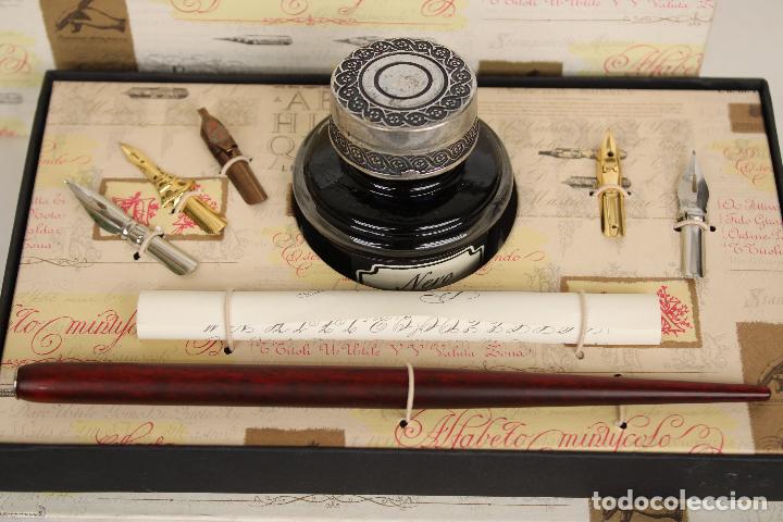 Escriban&iacute;a: tintero plumas, escribania caracttere romano - Foto 2