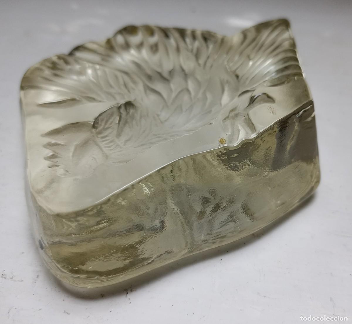 Escriban&iacute;a: Pisapapeles de cristal macizo con gallo esculpido - Foto 6