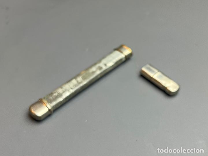 Escriban&iacute;a: FUNDA PARA LAPIZ EN METAL PLANO - Foto 2