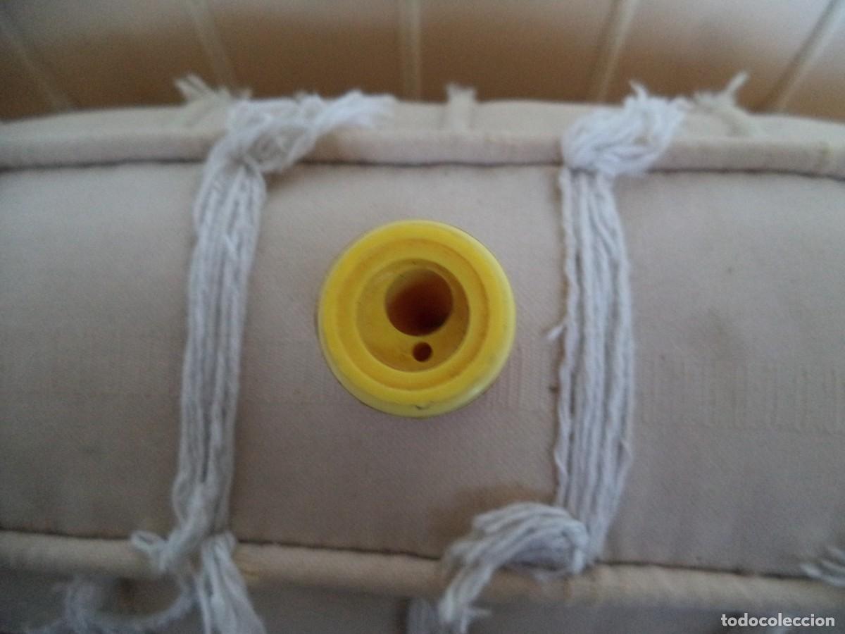 Escriban&iacute;a: Sacapuntas imitando bote de Cola Cao. - Foto 2
