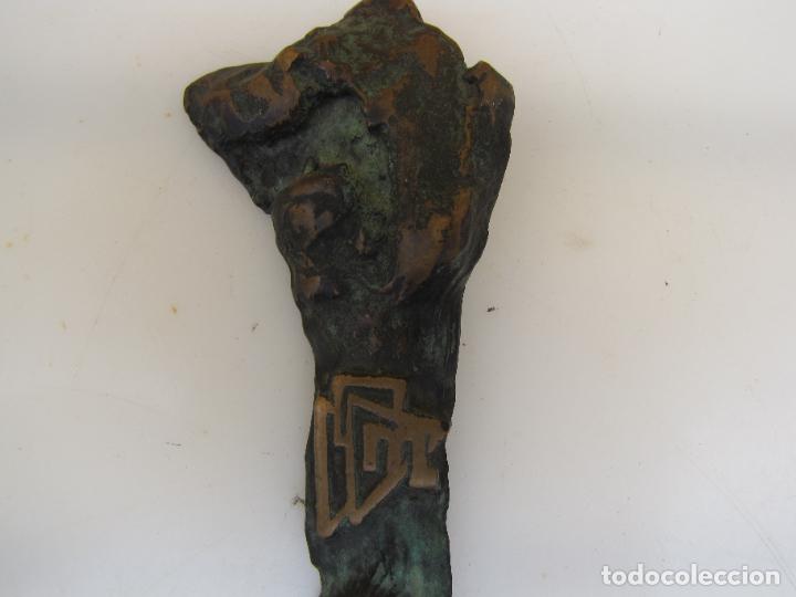 Escriban&iacute;a: 48.- abrecartas abstracto de bronce macizo. Publicidad - Foto 3
