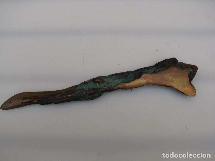 Escriban&iacute;a: 48.- abrecartas abstracto de bronce macizo. Publicidad - Foto 6