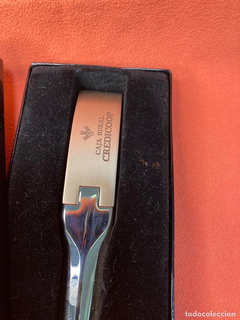 Escriban&iacute;a: Abrecartas vintage plateado nuevo - Foto 2