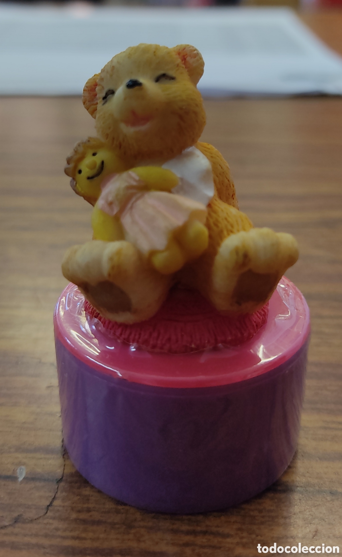 Escriban&iacute;a: Sacapuntas con osito con mu&ntilde;eca - Foto 1
