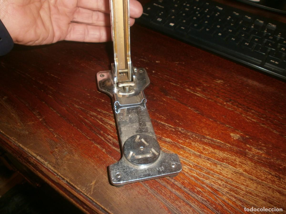 Escriban&iacute;a: GRAPADORA DE MESA EL CASCO CROMADO MODELO 15 13 CM. - Foto 3