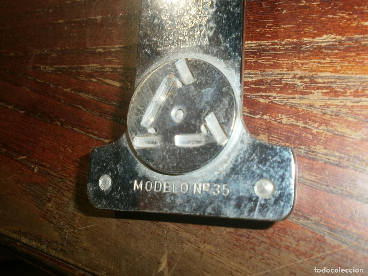 Escriban&iacute;a: Grapadora El Casco modelo 35 buen estado - funcionando - (2) - Foto 4