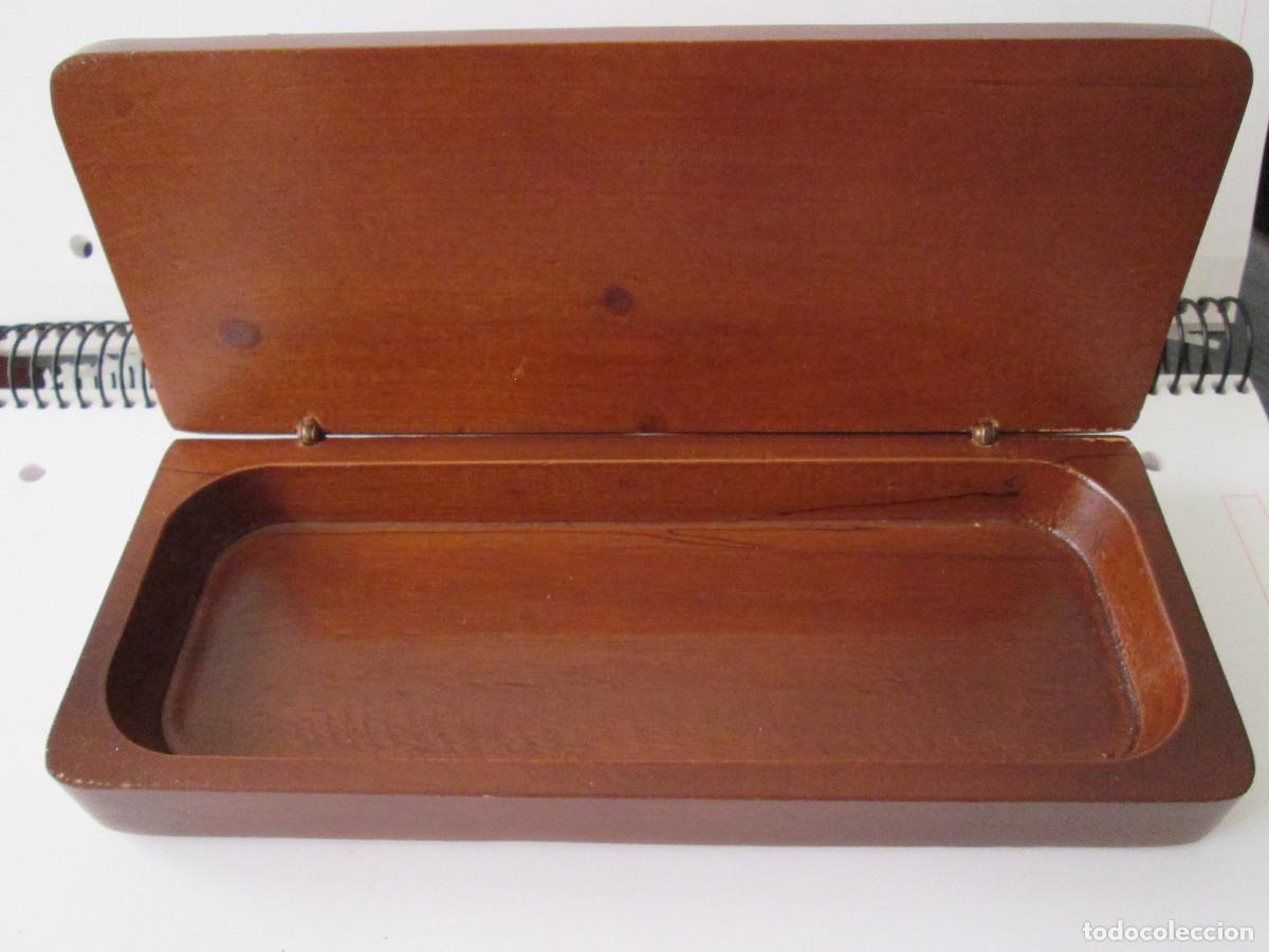 Escriban&iacute;a: PLUMIER DE MADERA - CAMBRIDGE SM - 18,5X7,5 - Foto 2