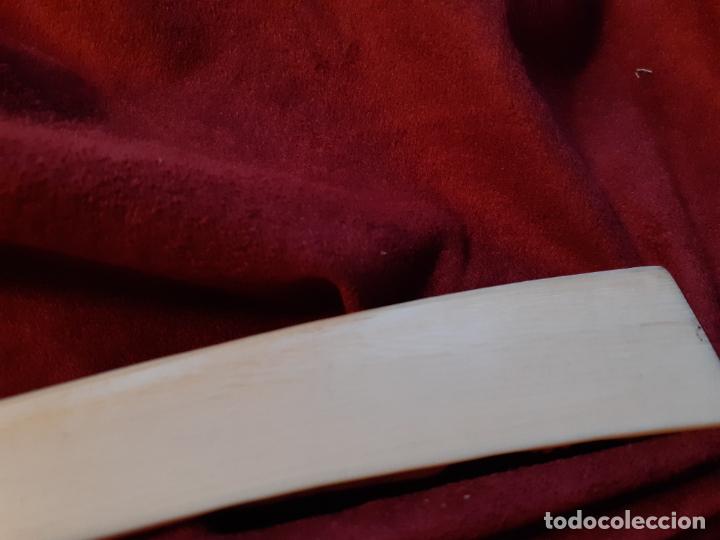 Escriban&iacute;a: Abrecartas tallado marfil - Foto 6