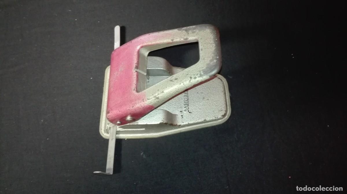 Escriban&iacute;a: PERFORADORA DE PAPEL SOENNECKEN 23 - Foto 3