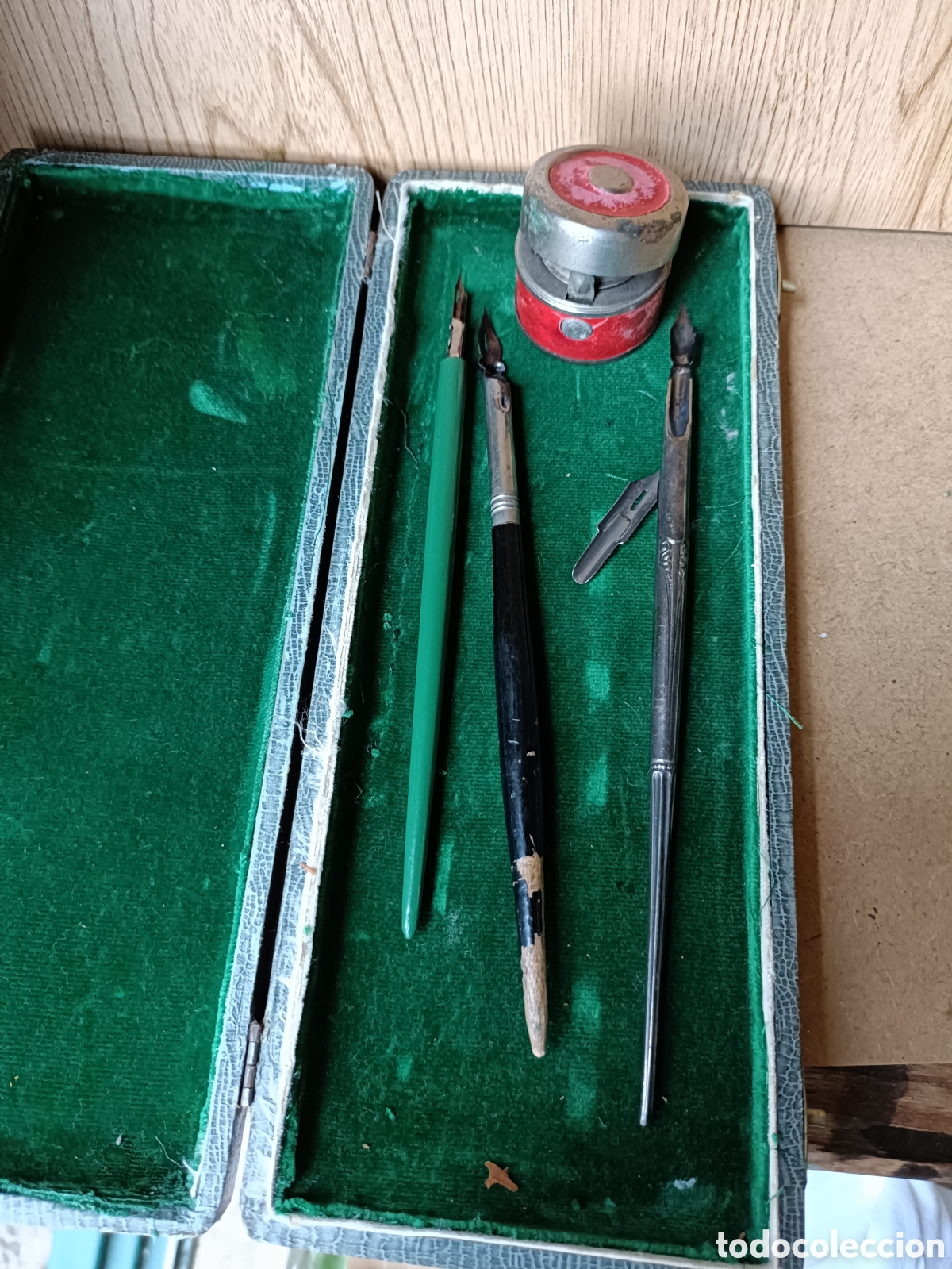 Escriban&iacute;a: Tintero de bolsillo de notario y 3 pluma. - Foto 3