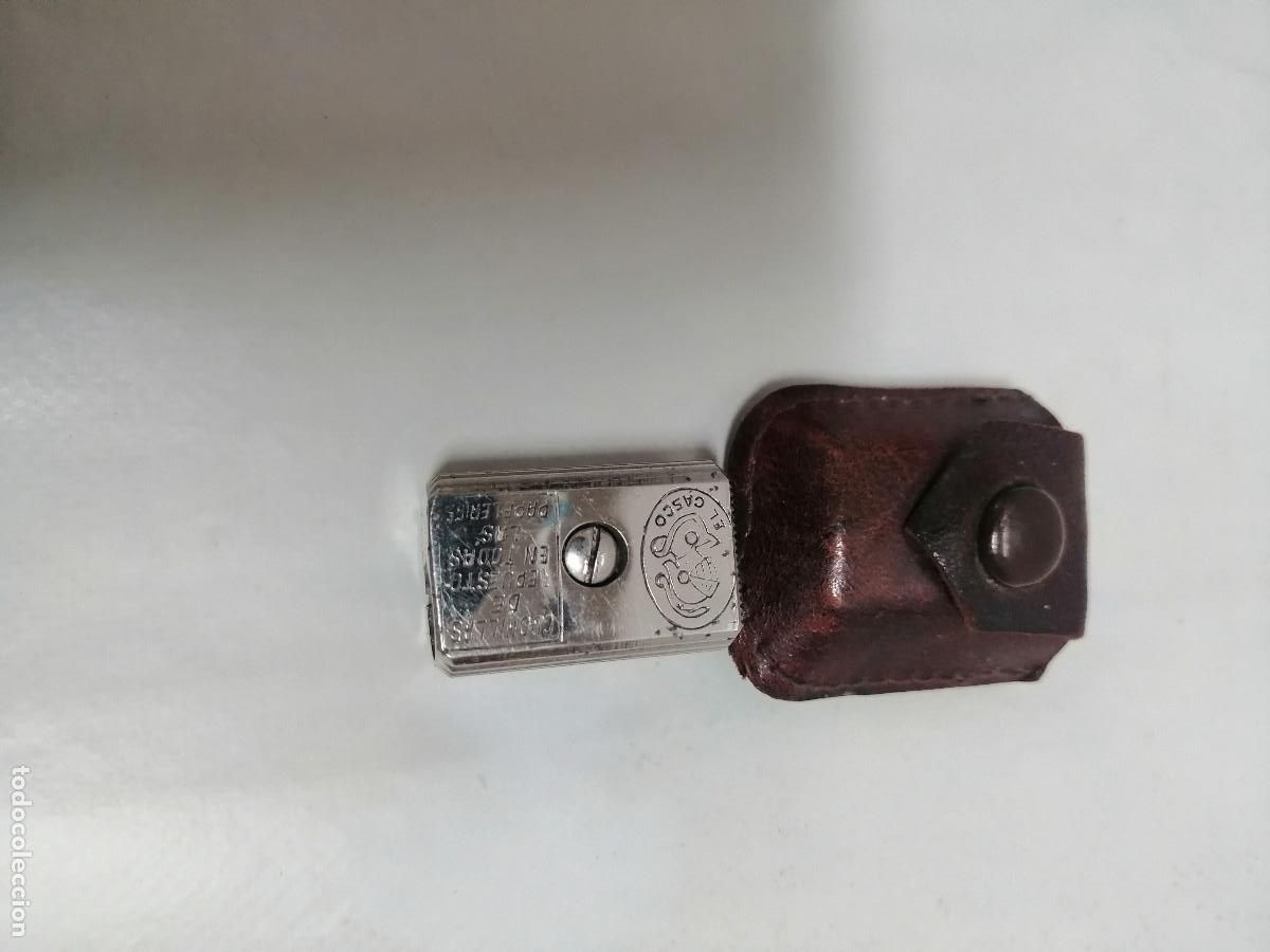 Escriban&iacute;a: ANTIGUO SACAPUNTAS EL CASCO CON FUNDA. - Foto 1