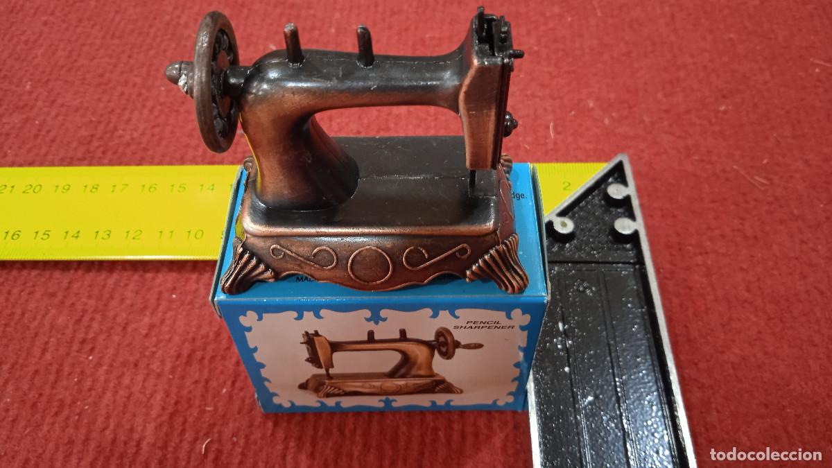 Escriban&iacute;a: M&Aacute;QUINA COSER SACAPUNTAS - Foto 1