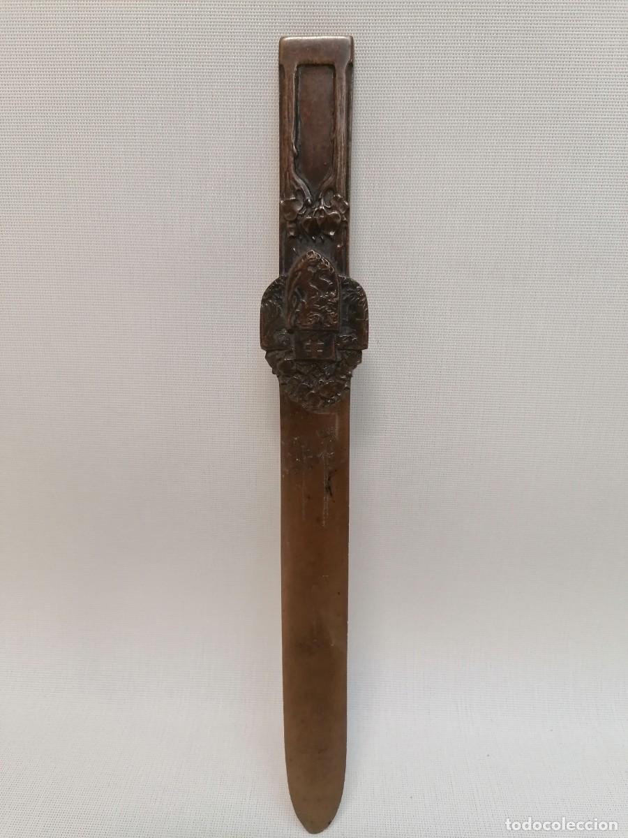 Escriban&iacute;a: ANTIGUO ABRECARTAS BRONCE 26cm - Foto 1