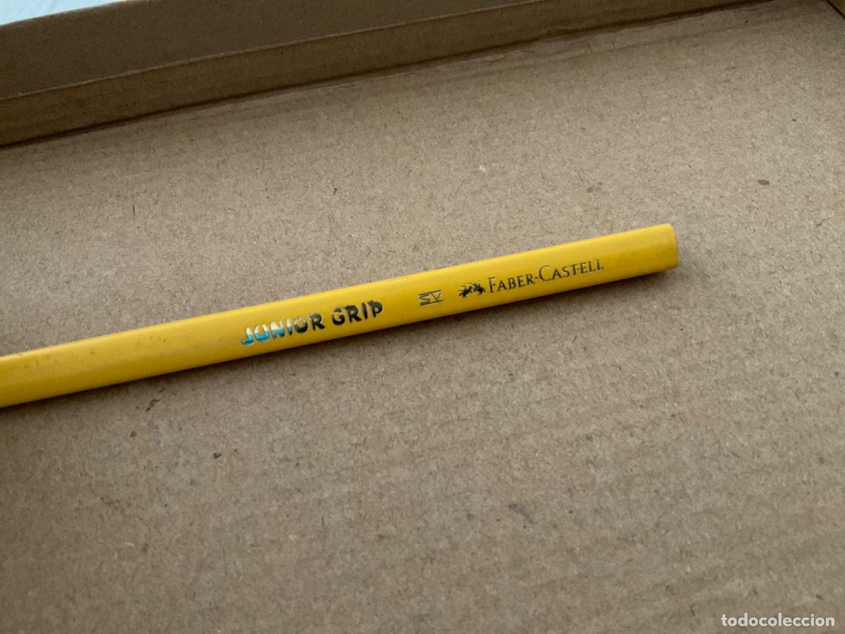 Escriban&iacute;a: L&aacute;piz sin estrenar junior grip faber castell - es triangular no redondo - Foto 3