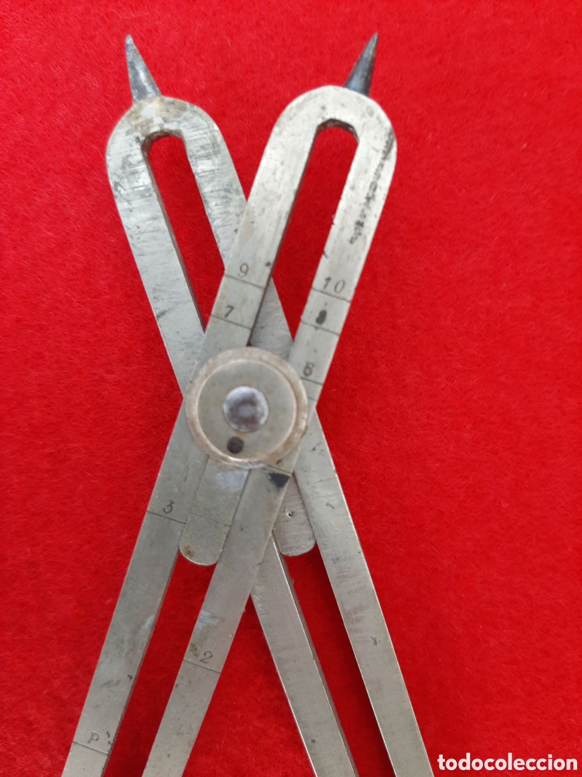 Escriban&iacute;a: Antiguo Comp&aacute;s de Propirciones - Foto 2