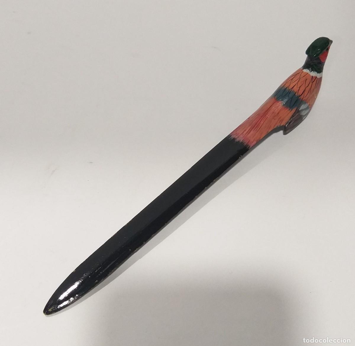 Escriban&iacute;a: ABRECARTAS DE MADERA PINTADO A MANO - Foto 1