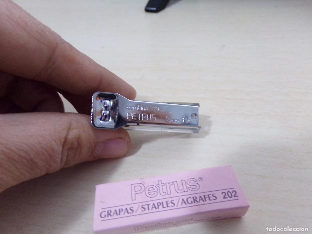 Escriban&iacute;a: ESTAMOS LIQUIDANDO. GRAPADORA PETRUS BAMBINA 202 - Foto 2