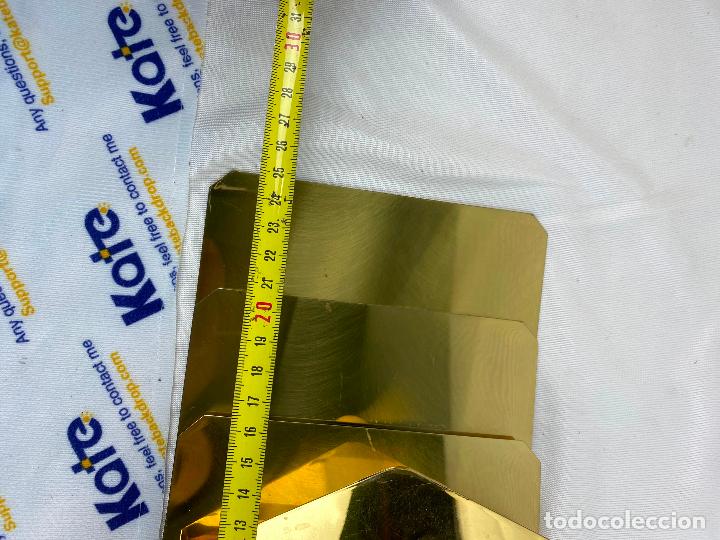 Escriban&iacute;a: CONJUNTO DE ESCRITORIO PARA DOCUMENTOS Y CARTAS EN METAL DORADO - Foto 4