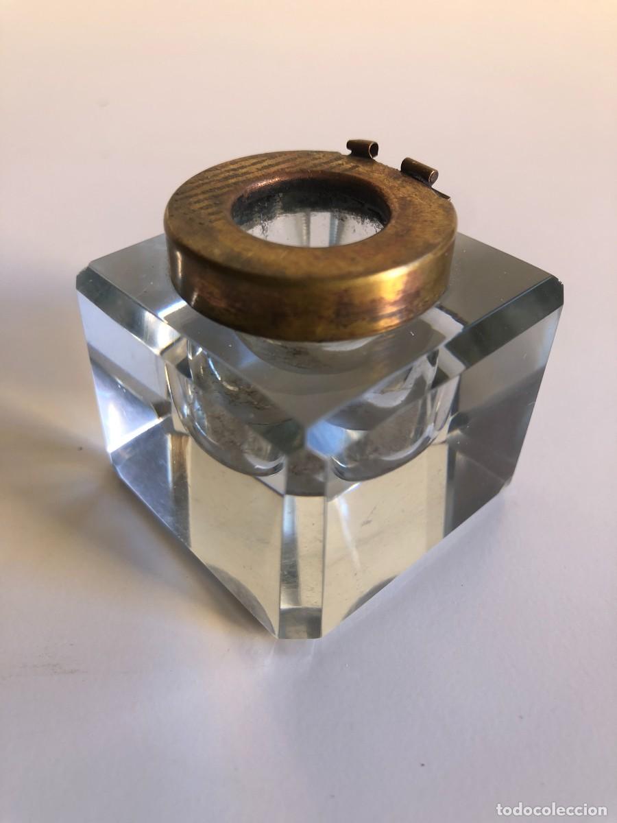 Escriban&iacute;a: Tintero de cristal y lat&oacute;n - Foto 1