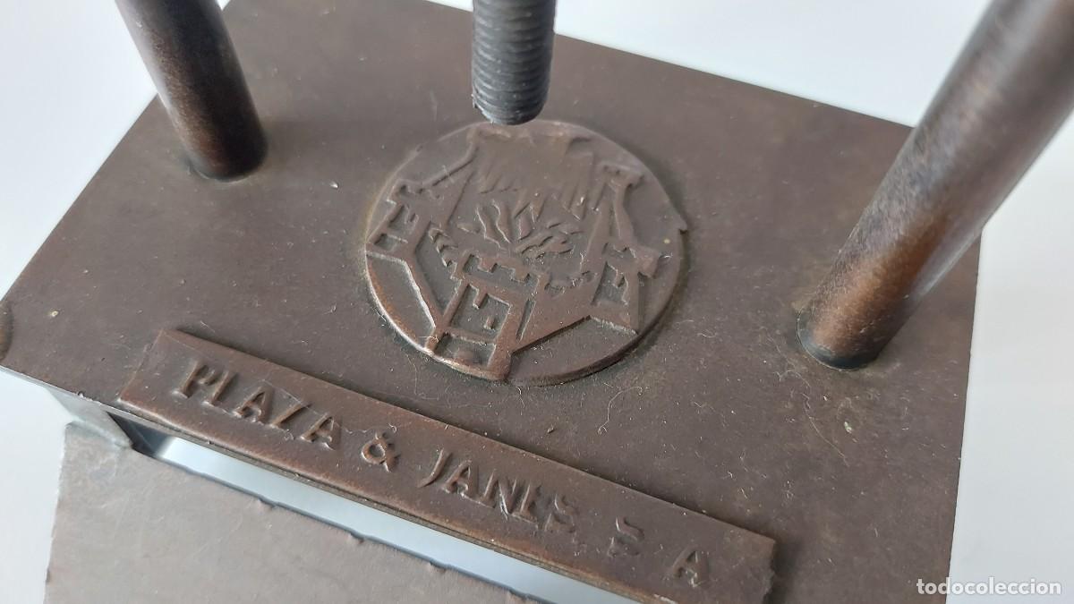 Escriban&iacute;a: TARJETERO PISAPAPELES PLAZA & JANES - Foto 16