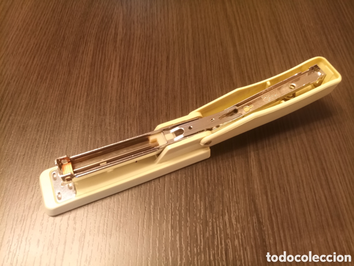 Escriban&iacute;a: Antiguo Conjunto Grapadora y Perforadora Sobremesa EAGLE 9308 - Foto 5