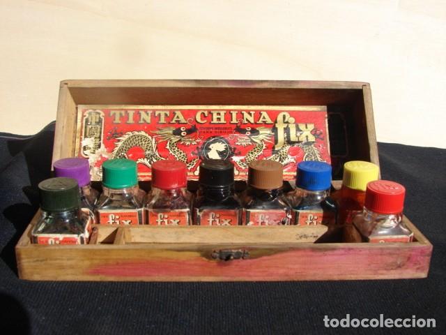 Escriban&iacute;a: ANTIGUA CAJA DE 9 TINTEROS DE TINTA CHINA FIX - Foto 1